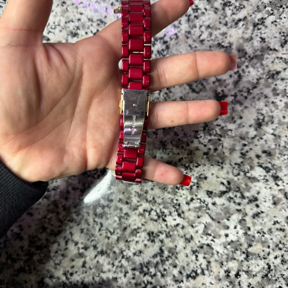 Michael Kors NWT Red-Coated Stainless Steel Strap For Apple Watch - Picture 5 of 7